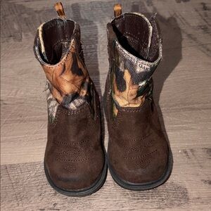 Faded Glory Brown and Green Kids Boots